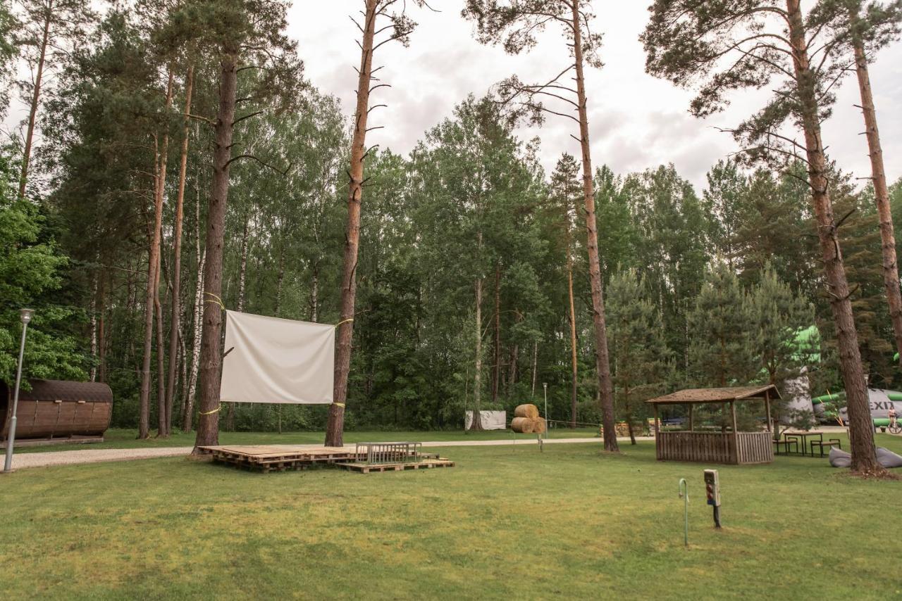 Camping & Camper Place Pasvalys Exteriör bild