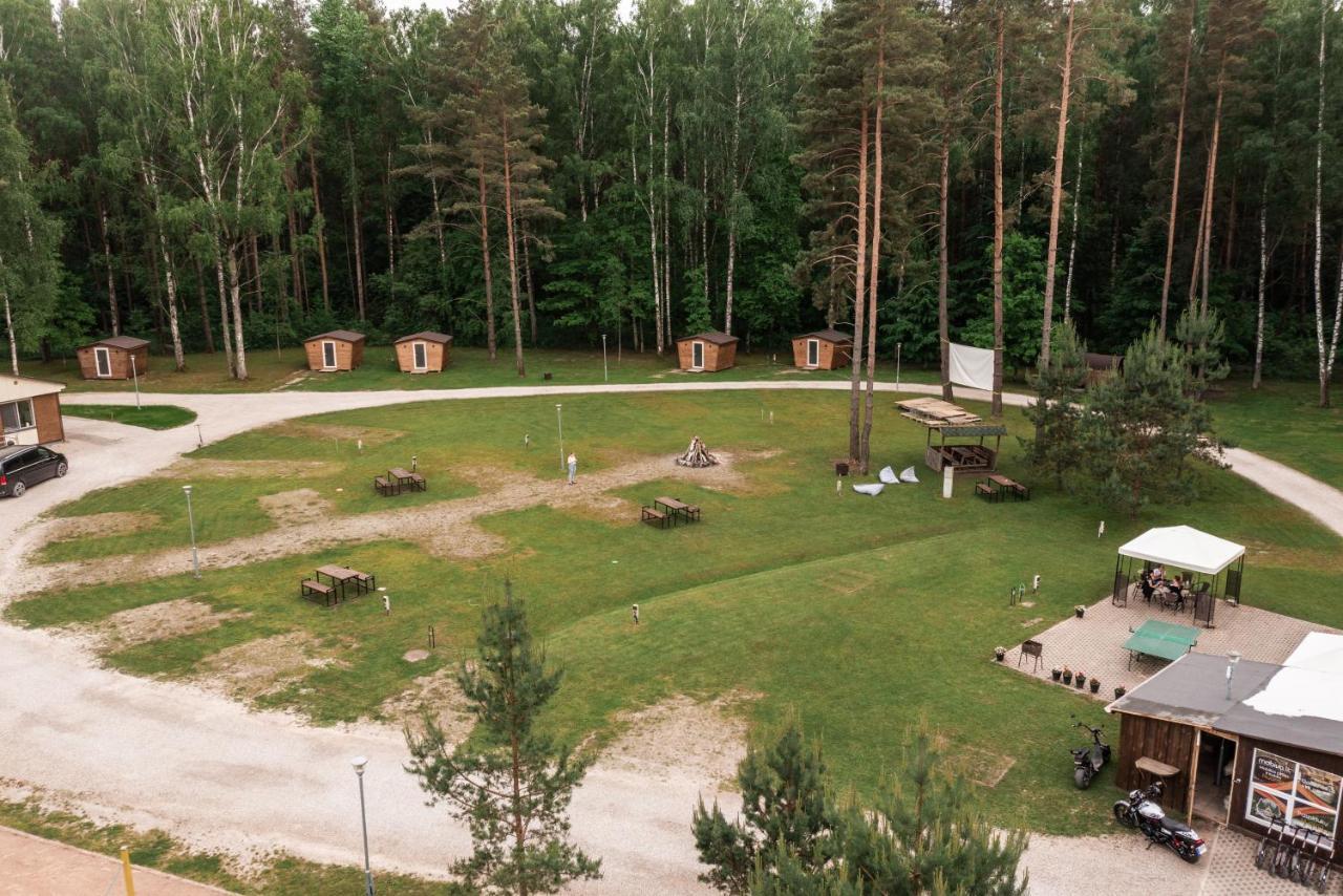 Camping & Camper Place Pasvalys Exteriör bild