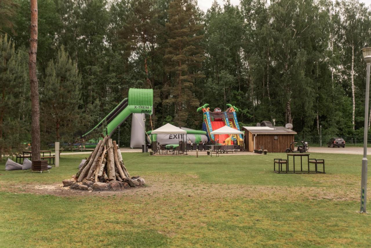 Camping & Camper Place Pasvalys Exteriör bild